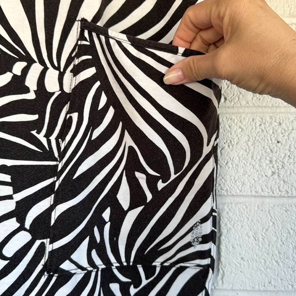 NWT FP Movement Printed Hot Shot Romper in Zebra - Picture 4 of 12